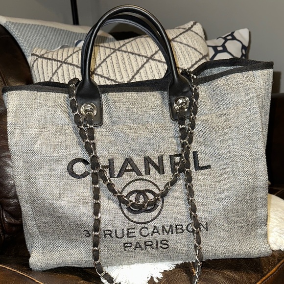 Designer inspired Grey Logo Tweed Style Everyday Shopping Tote. - Picture 7 of 8